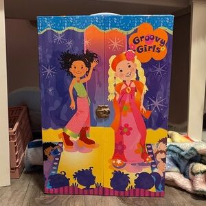 2002 Groovy Girls style wardrobe with storage and hangers